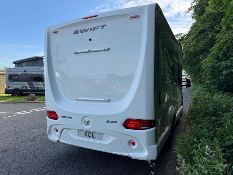 2025 Swift Escape 640