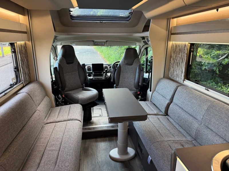 2025 Swift Escape 640