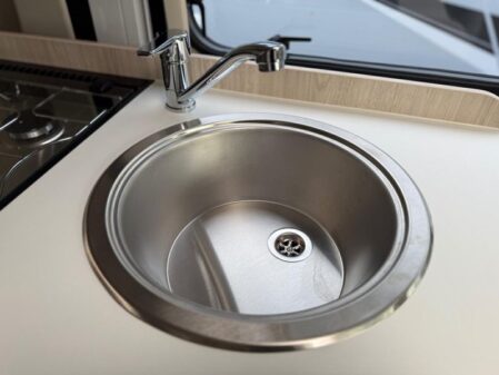 2025 Elddis Autoquest CV40 60th Anniversary Edition
Manual