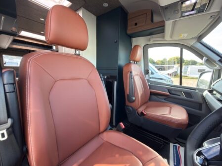 2025 Eriba Car 602 Silver
Cognac