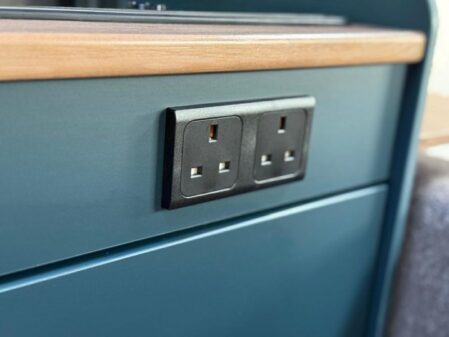 2025 Eriba Car 602 Silver
Cognac