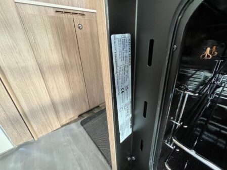 2025 Coachman VIP 520