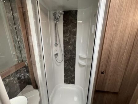 2025 Coachman VIP 520