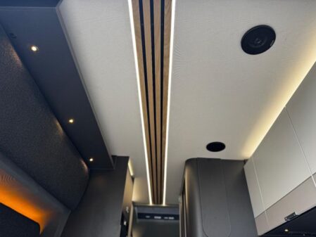 2025 Swift Trekker X Auto