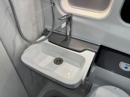 2025 Swift Trekker X Auto