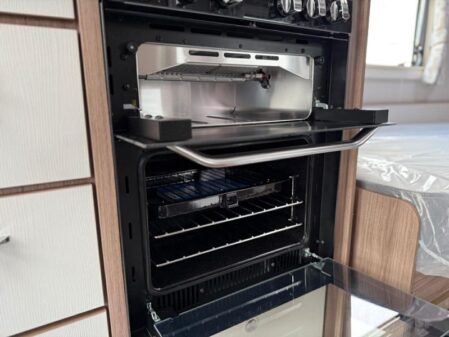 2026 Coachman VIP 565