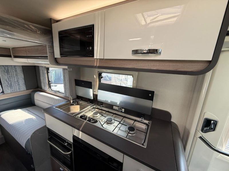 2025 Swift Ascari 344 Auto