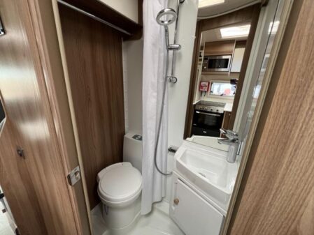 2018 Swift Escape 695