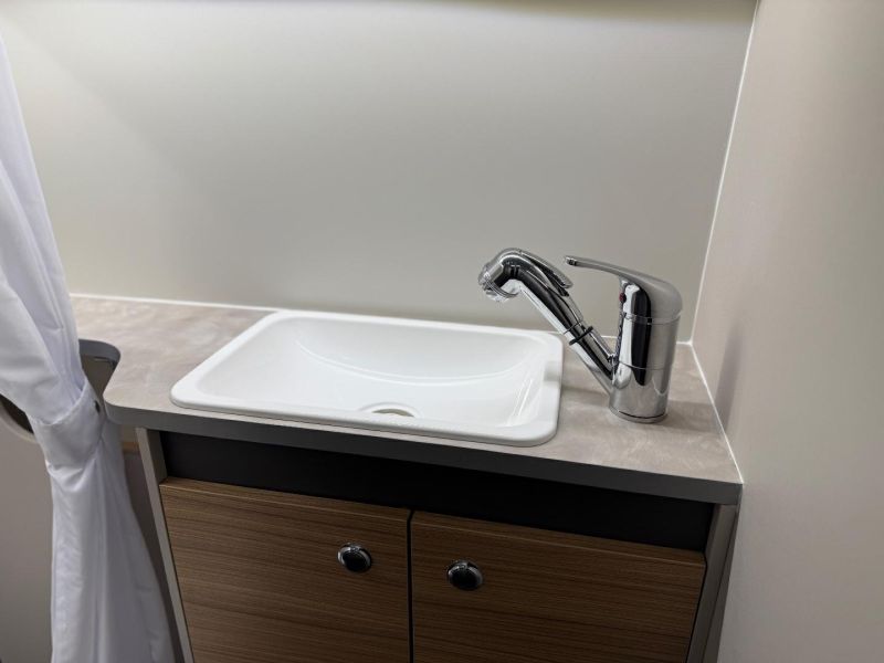 2025 Bailey Endeavour B64