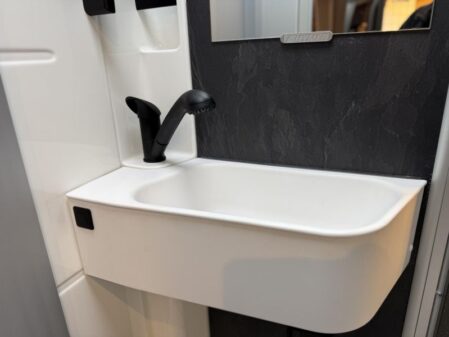 2026 Hymer ML-T 570 Crossover