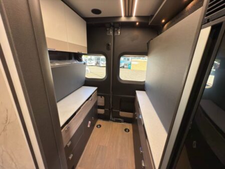 2024 Swift Trekker X Manual