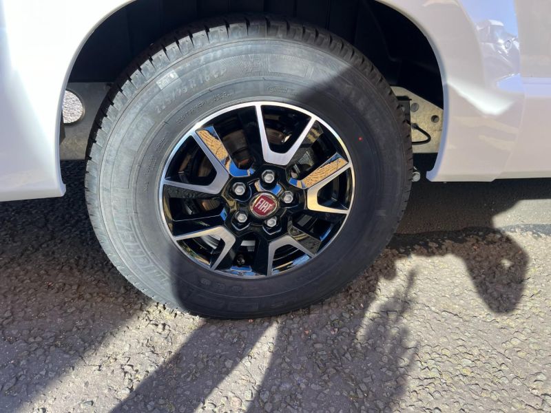 2024 Swift Escape 694