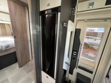 2024 Swift Escape 694