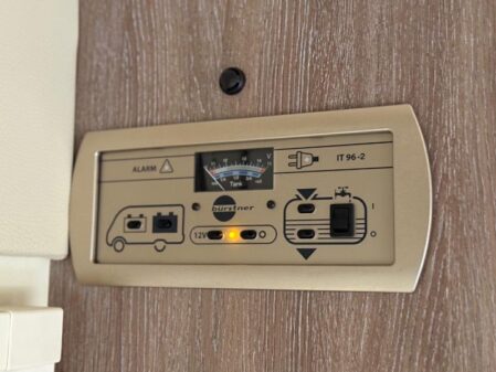 2016 Burstner Ixeo Time Sovereign 586