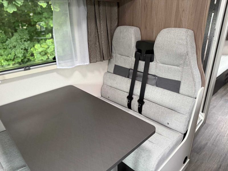 2024 Swift Voyager 475 Manual