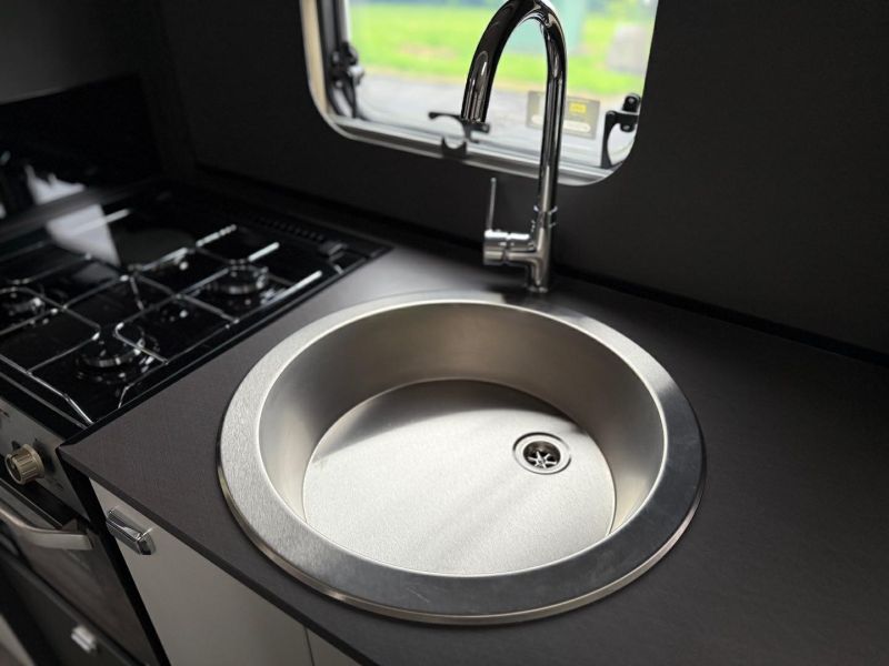 2024 Swift Voyager 475 Manual