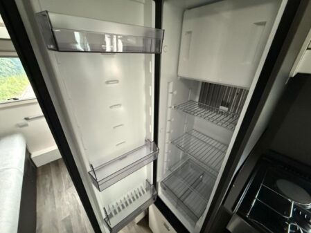 2024 Swift Voyager 475 Manual