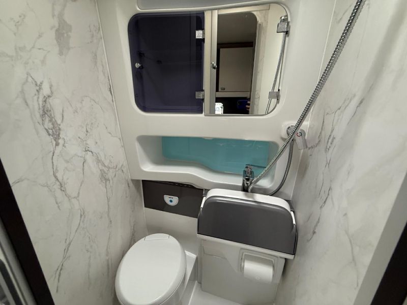 2024 Swift Voyager 475 Manual