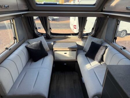 2026 Swift Challenger 560