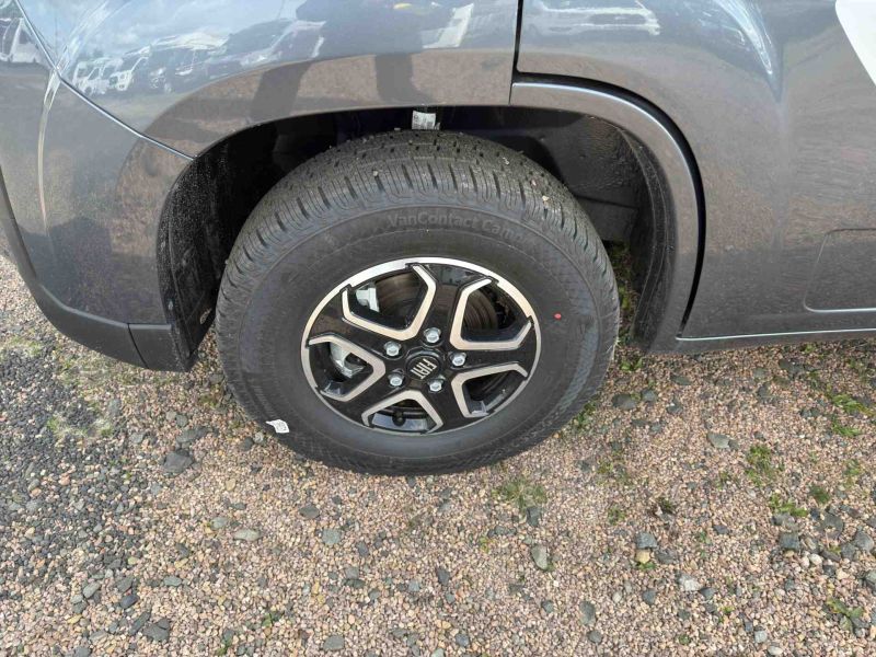 2025 Swift Escape 694
Incl Awning