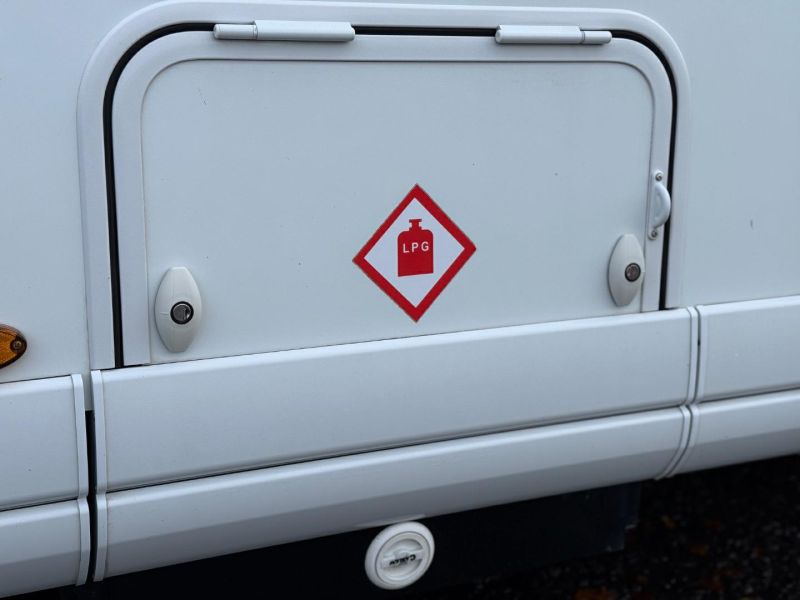 2018 Pilote Essential P716