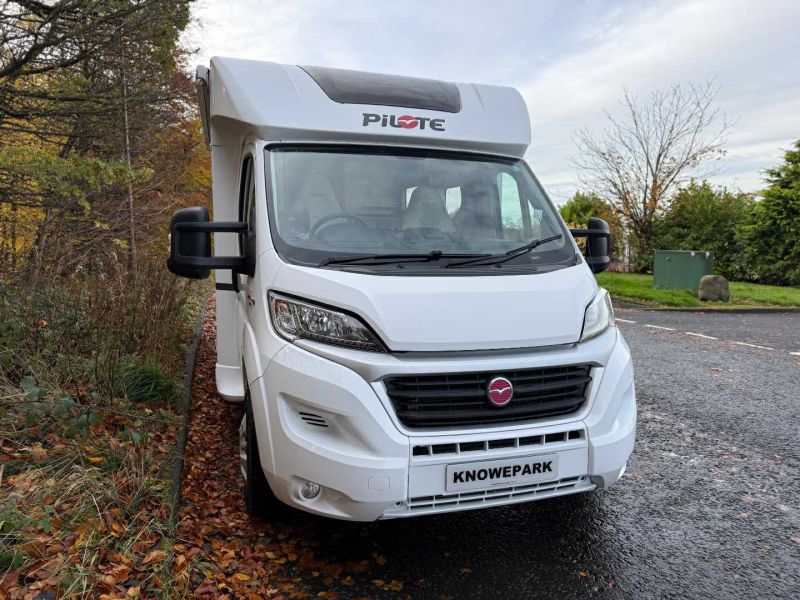 2018 Pilote Essential P716