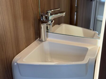 2020 Bessacarr BESSACAR 562