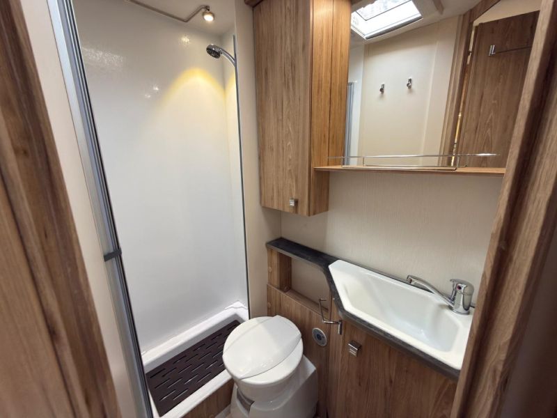 2018 Pilote Essential P716