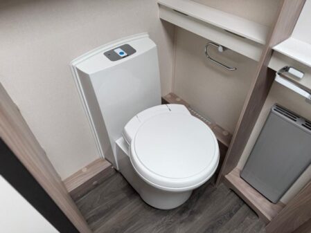 2023 Swift Challenger 480 SE