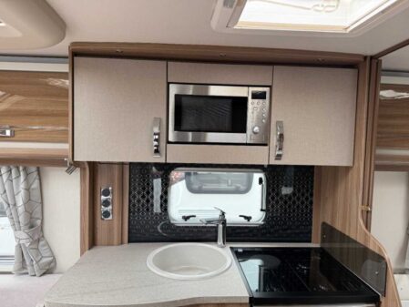 2019 Swift Challenger 565