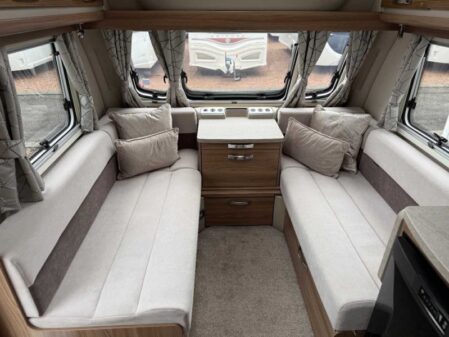 2019 Swift Challenger 565