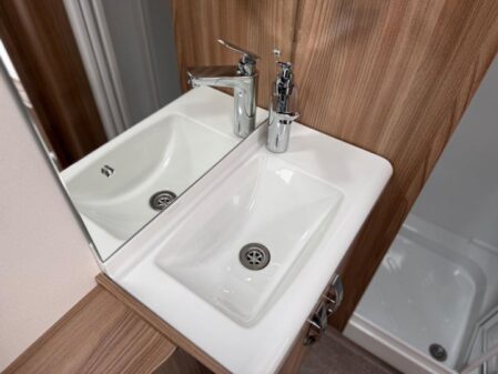 2019 Swift Challenger 565