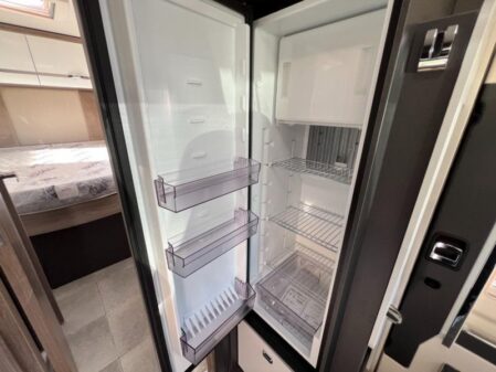 2024 Swift Escape 694