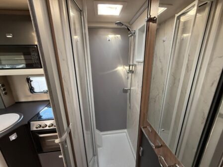 2022 Swift Escape 640