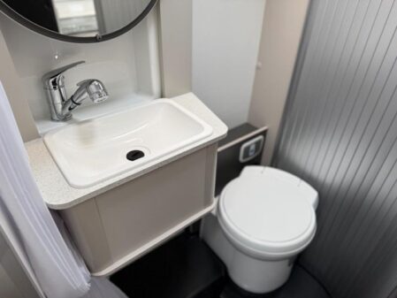 2024 Bailey Alora 69-4i Auto