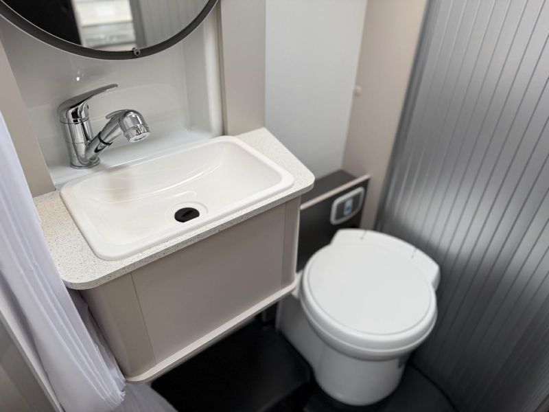 2024 Bailey Alora 69-4i Auto