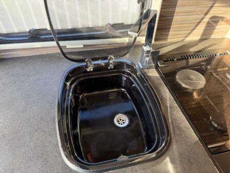 2015 Coachman VIP 545
Incl Mover