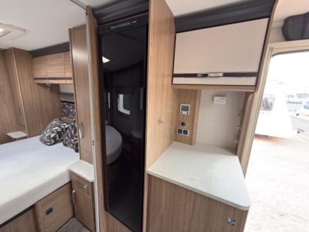 2017 Coachman Laser 675