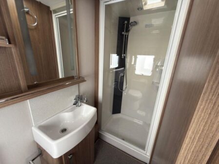 2017 Coachman Laser 675