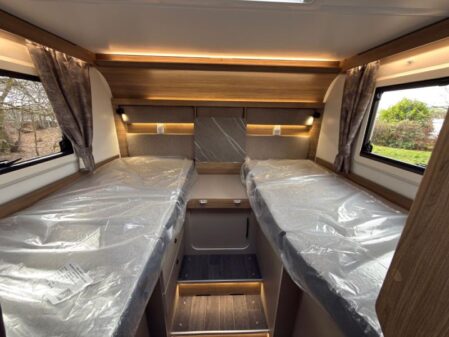 2026 Bailey Autograph 79-4T