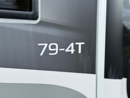 2026 Bailey Autograph 79-4T