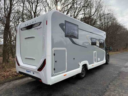 2026 Bailey Autograph 79-4T