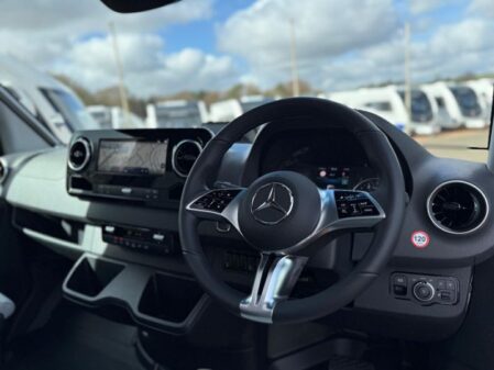 2025 Hymer ML-T 570 Crossover