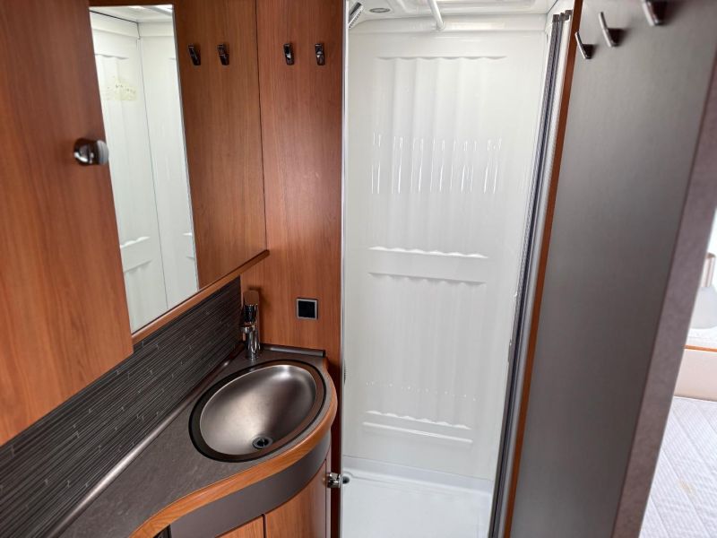 2017 Hymer NOVA 585 GL