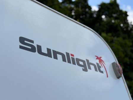 2018 Sunlight A72