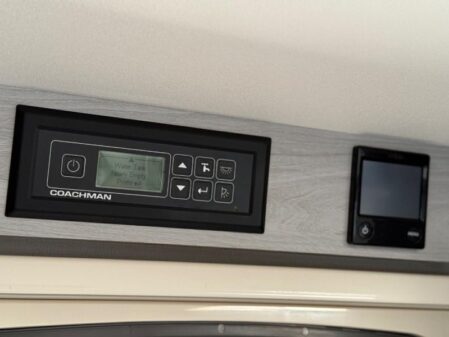 2022 Coachman Lusso II