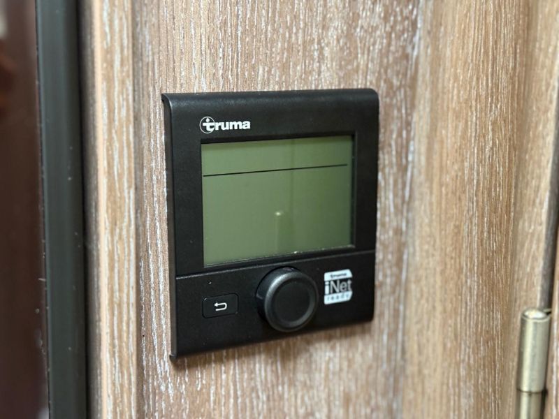 2016 Burstner Ixeo Time Sovereign 586