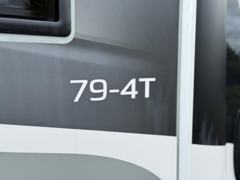 2026 Bailey Autograph 79-4T