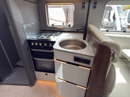 2026 Hymer B-Class ModernComfort T 680