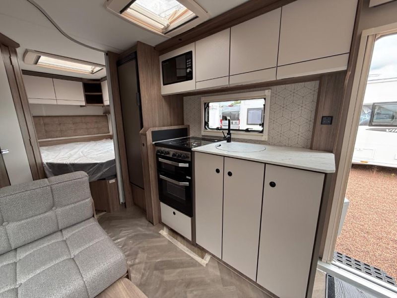 2026 Coachman Acadia 660 Xtra